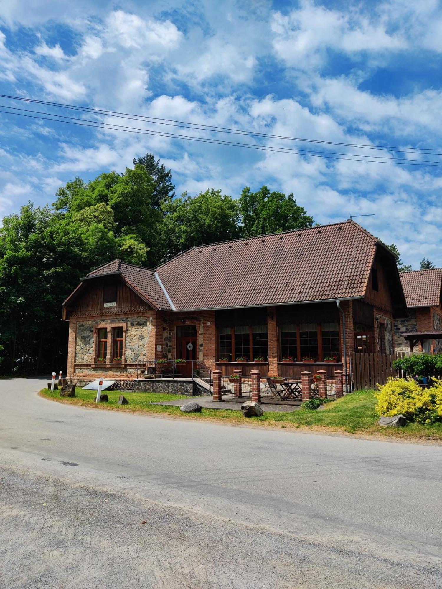 Penzion Pacovka Hotel Chynov Eksteriør billede